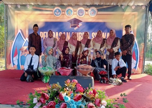 Pelepasan Purna Siswa