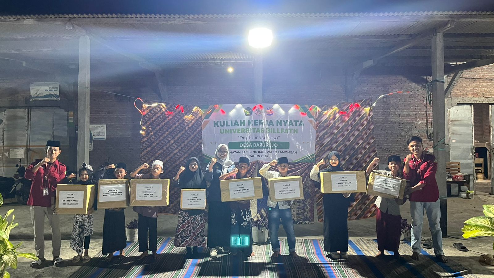 Diwarnai Isak Tangis Haru, Penutupan KKN Universitas Billfath Tinggalkan Kesan Mendalam bagi Warga Desa Barurejo.
