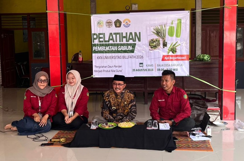 Tingkatkan Ekonomi Warga, Mahasiswa KKN Universitas Billfath Gelar Pelatihan pembuatan Sabun Pandan